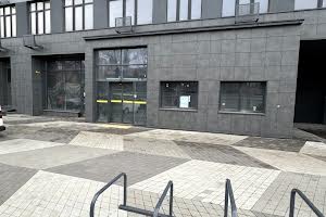 комерційна за адресою Чернігівська вул., 8
