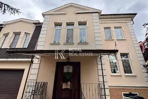 будинок за адресою Князя Володимира Мономаха вул. (Отто Шмідта)