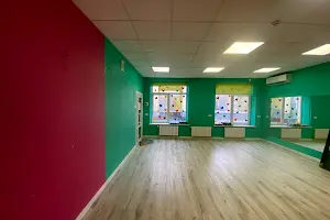 комерційна за адресою Георгія Гонгадзе просп. (Радянської України), 20