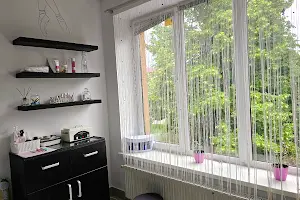комерційна за адресою Богдана Хмельницького вул., 2а