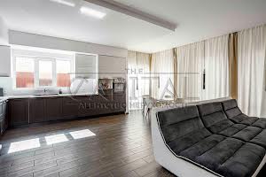 будинок за адресою Кленова вул., 4