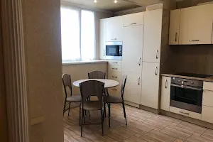 квартира за адресою Автозаводська вул., 15А