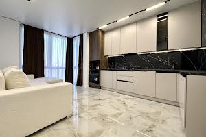 квартира за адресою Степана Бандери вул., 77-Б