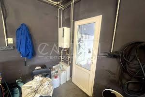 комерційна за адресою Радистів вул., 2