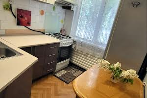 квартира за адресою Комінтерна, 3