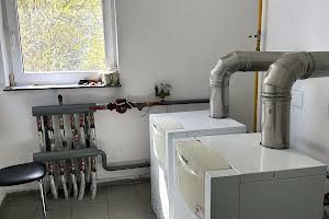 комерційна за адресою Соломії Крушельницької вул., 77