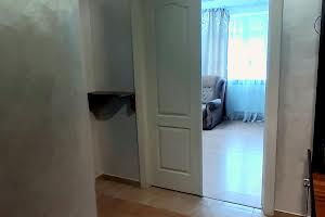 квартира за адресою Тролейбусна вул., 5