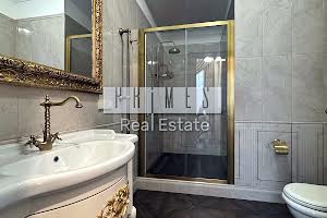 комерційна за адресою Шота Руставелі вул., 15