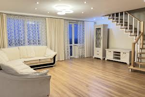 квартира за адресою Симоненка, 41