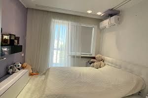 квартира за адресою Степана Бандери просп., 62