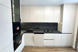 квартира за адресою Степана Бандери вул., 77в