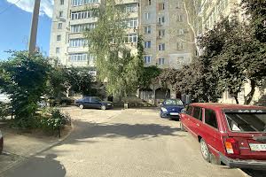 квартира за адресою Погранична вул. (Чигрина), 3