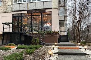 комерційна за адресою Андрія Верхогляда вул. (Михайла Драгомирова), 6-Б
