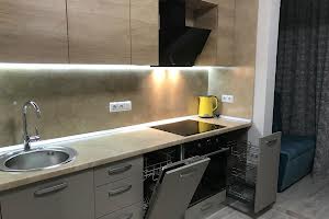 квартира за адресою Софії Русової вул., 7-Г