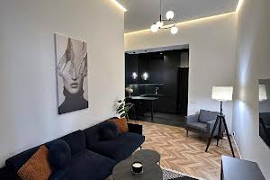 квартира за адресою Театральна вул., 3