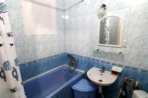 квартира за адресою Чорновола вул., 38