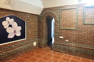 коммерческая по адресу Василия Тютюнника ул. (Анрі Барбюса), 5-А