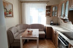квартира по адресу вул. Небесної Сотні, 24