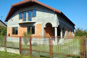 дом по адресу Центральна