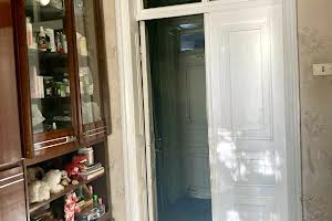 комерційна за адресою Одеська вул., 41-Б
