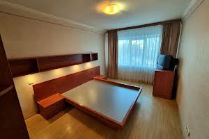 квартира за адресою Космічна вул., 12