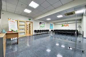 комерційна за адресою Незалежної України вул. (40 років Радянської України), 92