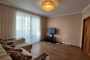 квартира по адресу Будівельників, 3