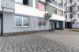 комерційна за адресою Ревуцького вул., 40-В