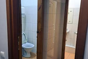 комерційна за адресою Степана Бандери вул. (Шмідта), 5/3