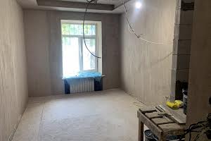 комерційна за адресою Пирогова вул., 2