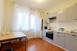 квартира за адресою Бориса Гмирі вул., 16а