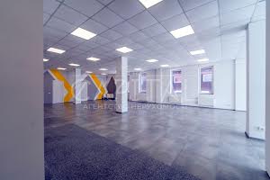 комерційна за адресою Стеценка вул., 30