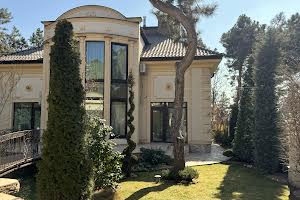будинок за адресою Горіхова вул., 7