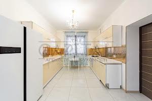 будинок за адресою Кленова вул., 10