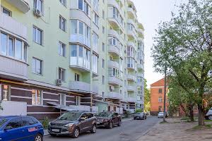 квартира за адресою Курсанта Єськова вул., 26