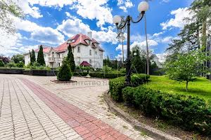 коммерческая по адресу Патріарха Володимира Романюка ул. (Жовтнева), 2Б