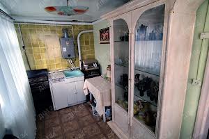 будинок за адресою центральна, 1