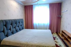 квартира за адресою Степана Бандери вул., 16