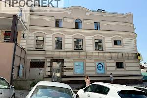 квартира за адресою Воскресенська вул., 13-Б