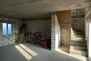 будинок за адресою Незламності вул. (Комарова)