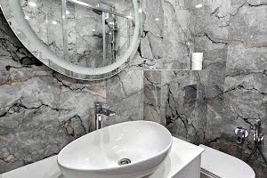 квартира за адресою Домбровського вул., 3в