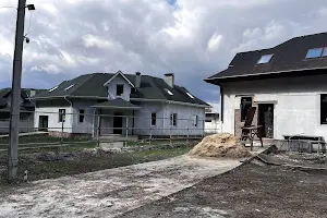 дом по адресу центральна