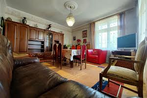 квартира за адресою Мельника, 4