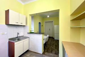квартира за адресою Ужгородська вул., 13
