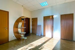 комерційна за адресою Дніпро, Королеви Єлизавети ІІ вул. (Глинки), 1