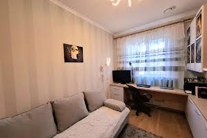 будинок за адресою 4-й провулок Гніванського шосе, 95