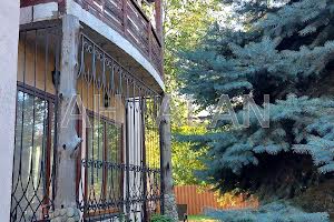будинок за адресою 136-тя Садова вул.