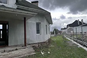 дом по адресу центральна