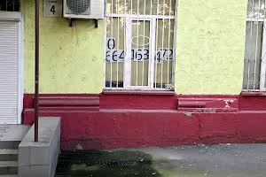 комерційна за адресою Кловський узвіз, 4