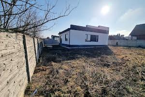дом по адресу с. Зарванцы, Зелена